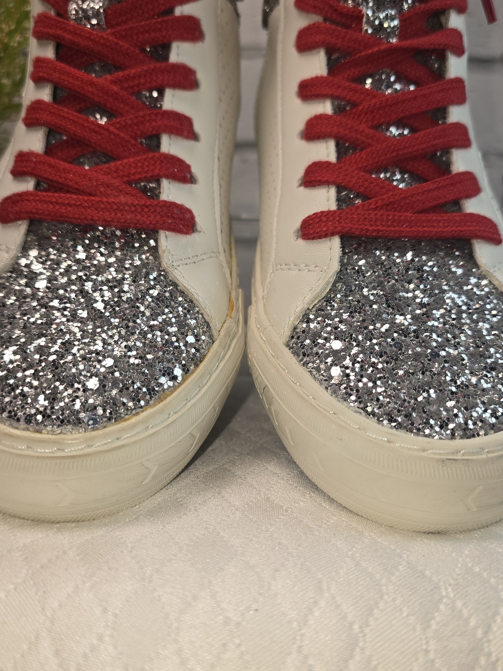 VINTAGE HAVANA LESTER HIGH TOP SILVER GLITTER RED LACE STAR WOMENS SNEAKERS 8.5 - Picture 6 of 16